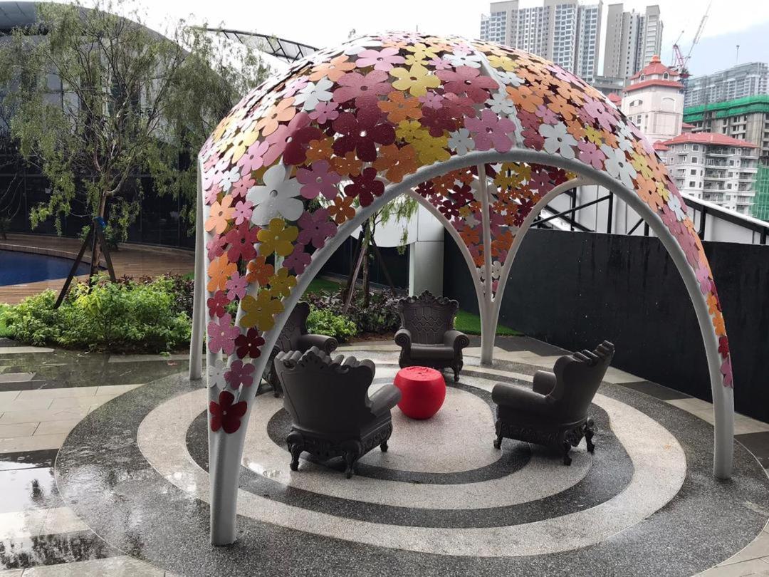 Arte Mont Kiara Host By Host Corner Suites Kuala Lumpur Eksteriør bilde