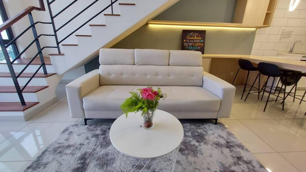 Arte Mont Kiara Host By Host Corner Suites Kuala Lumpur Eksteriør bilde