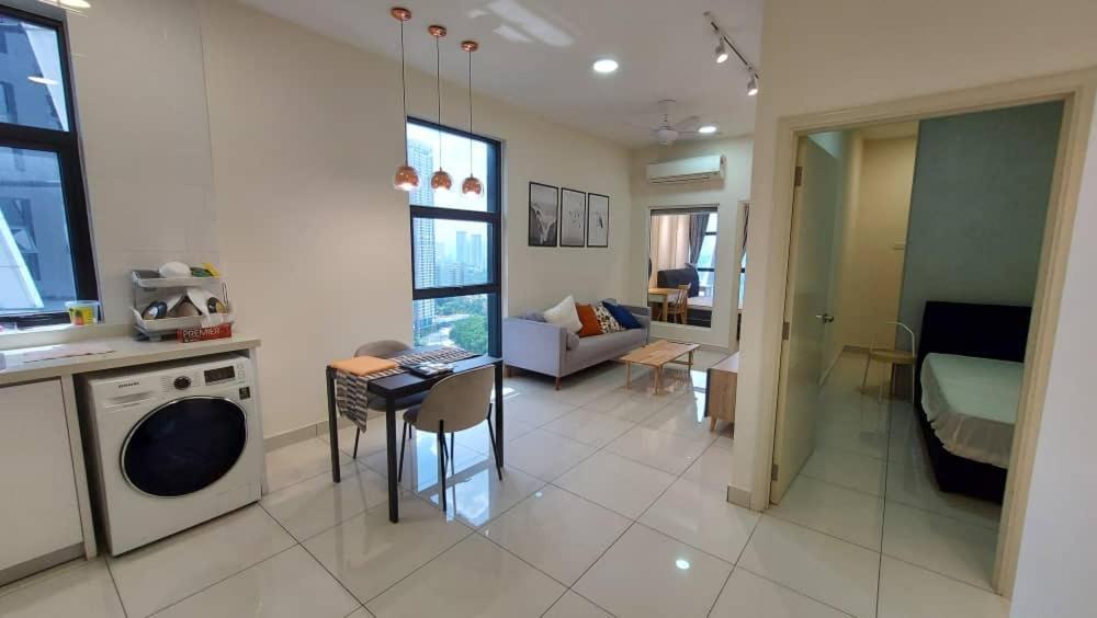 Arte Mont Kiara Host By Host Corner Suites Kuala Lumpur Eksteriør bilde